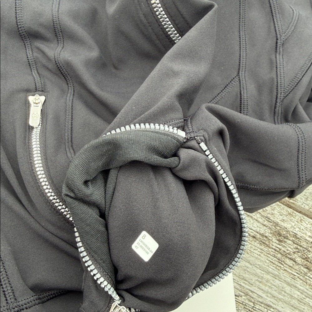 Lululemon‎ Define Cropped Jacket Nulu Black Mirror Silver size 8 NWT - Picture 6 of 7